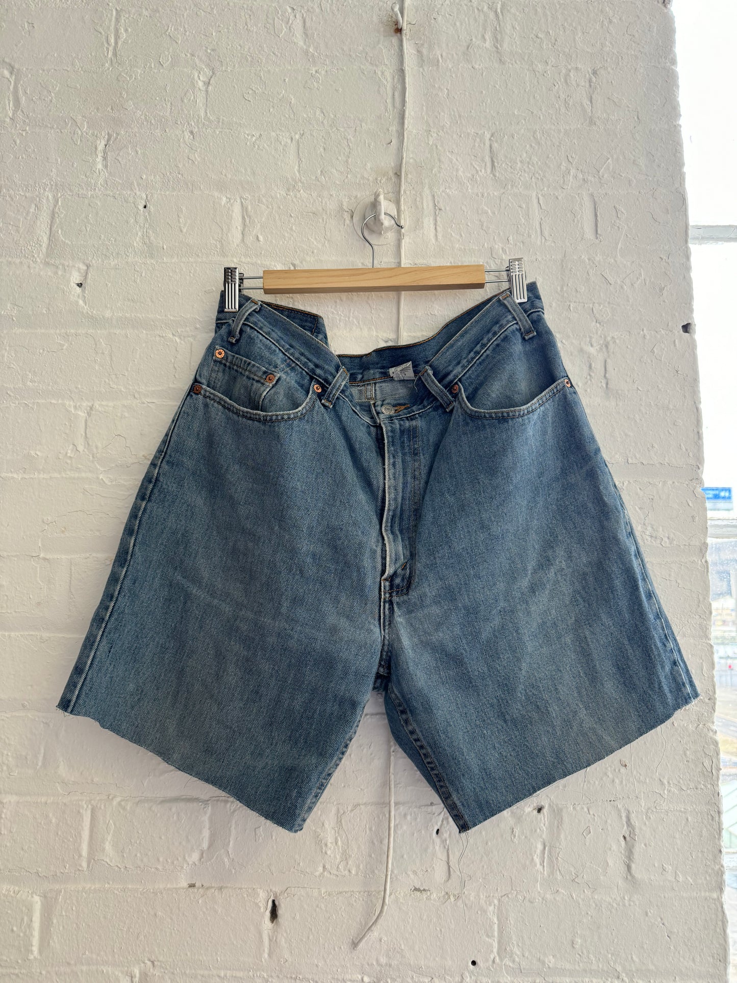 Vintage Levi’s shorts -38”