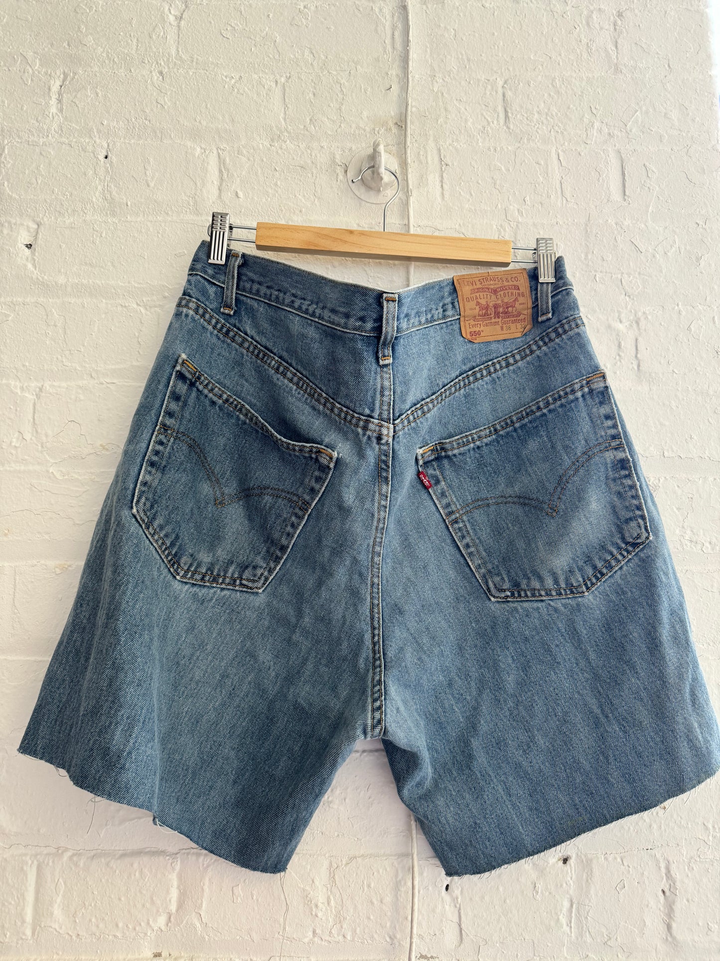 Vintage Levi’s shorts -38”