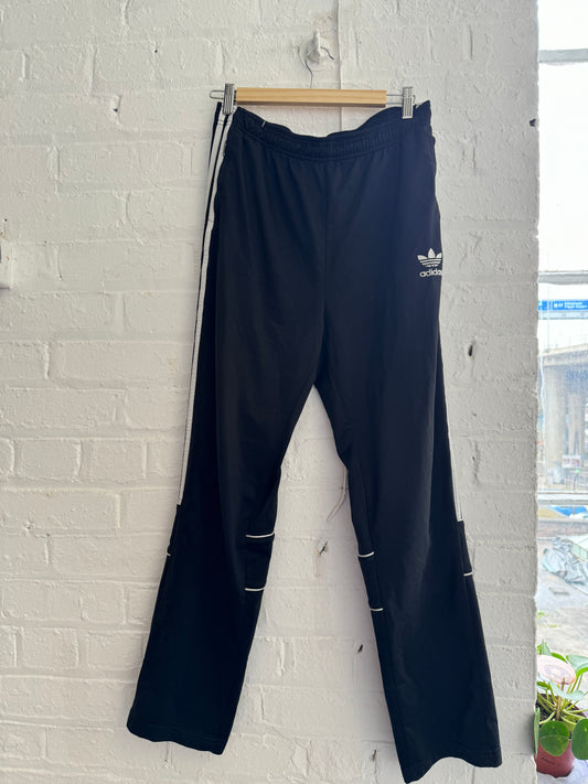 Vintage Adidas tracksuit bottoms - medium