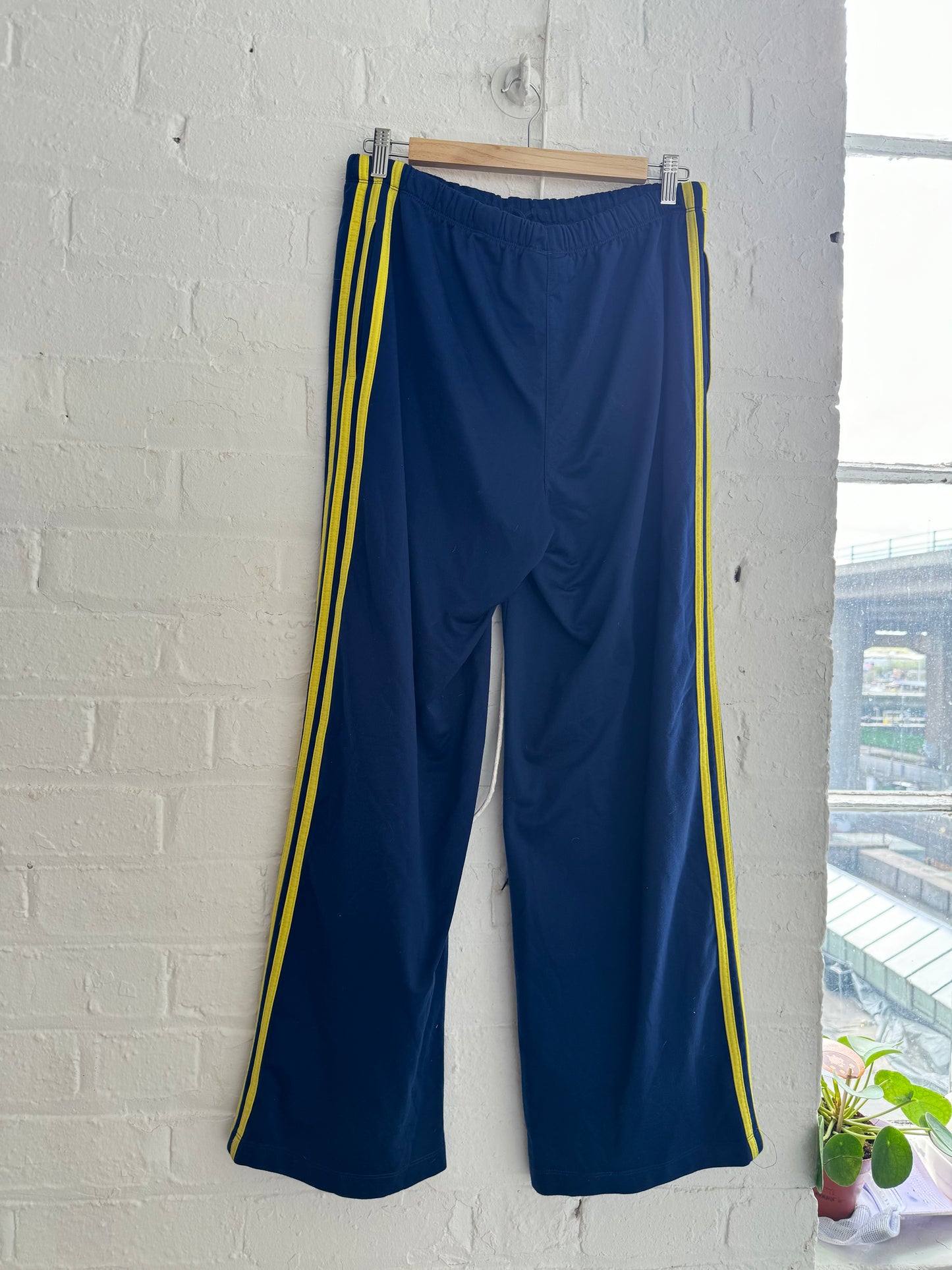 Y2K adidas bottoms -Medium