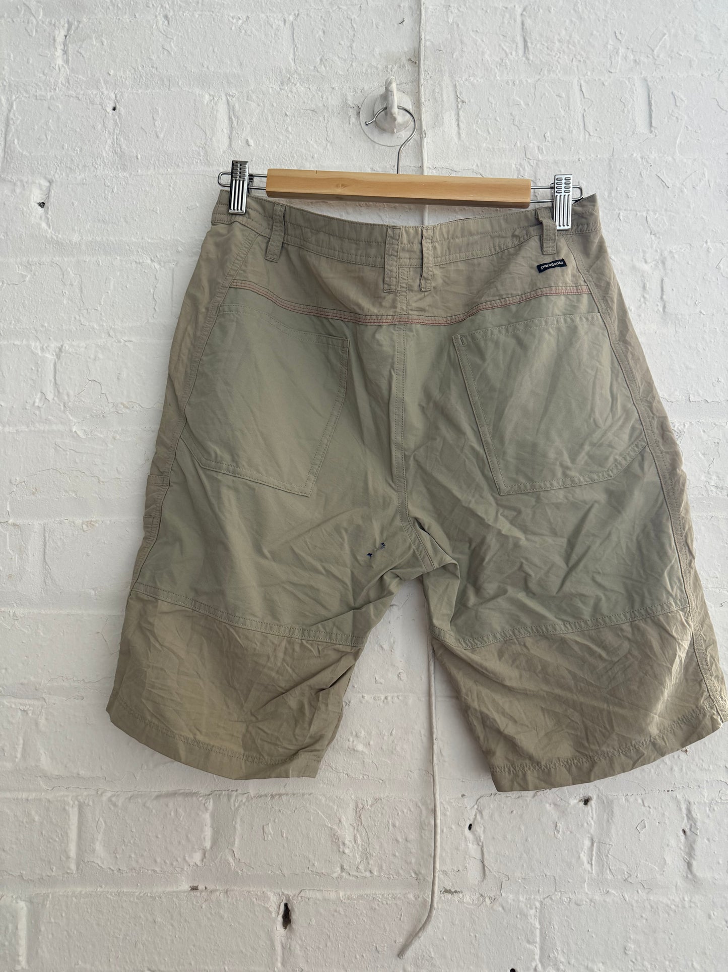 Vintage Patagonia Cream shorts - 34”