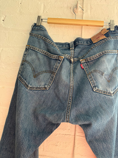 Vintage Levis blue 501 jeans - 36”